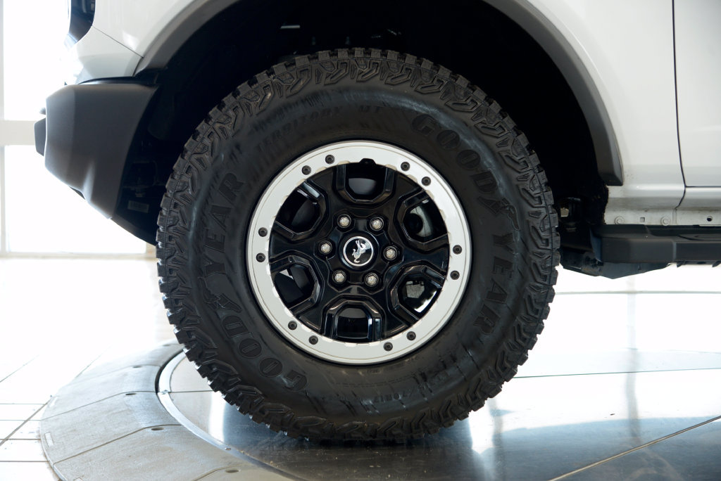 Used 2024 Ford Bronco Outer Banks w/ Sasquatch Package AWD/4WD image 10