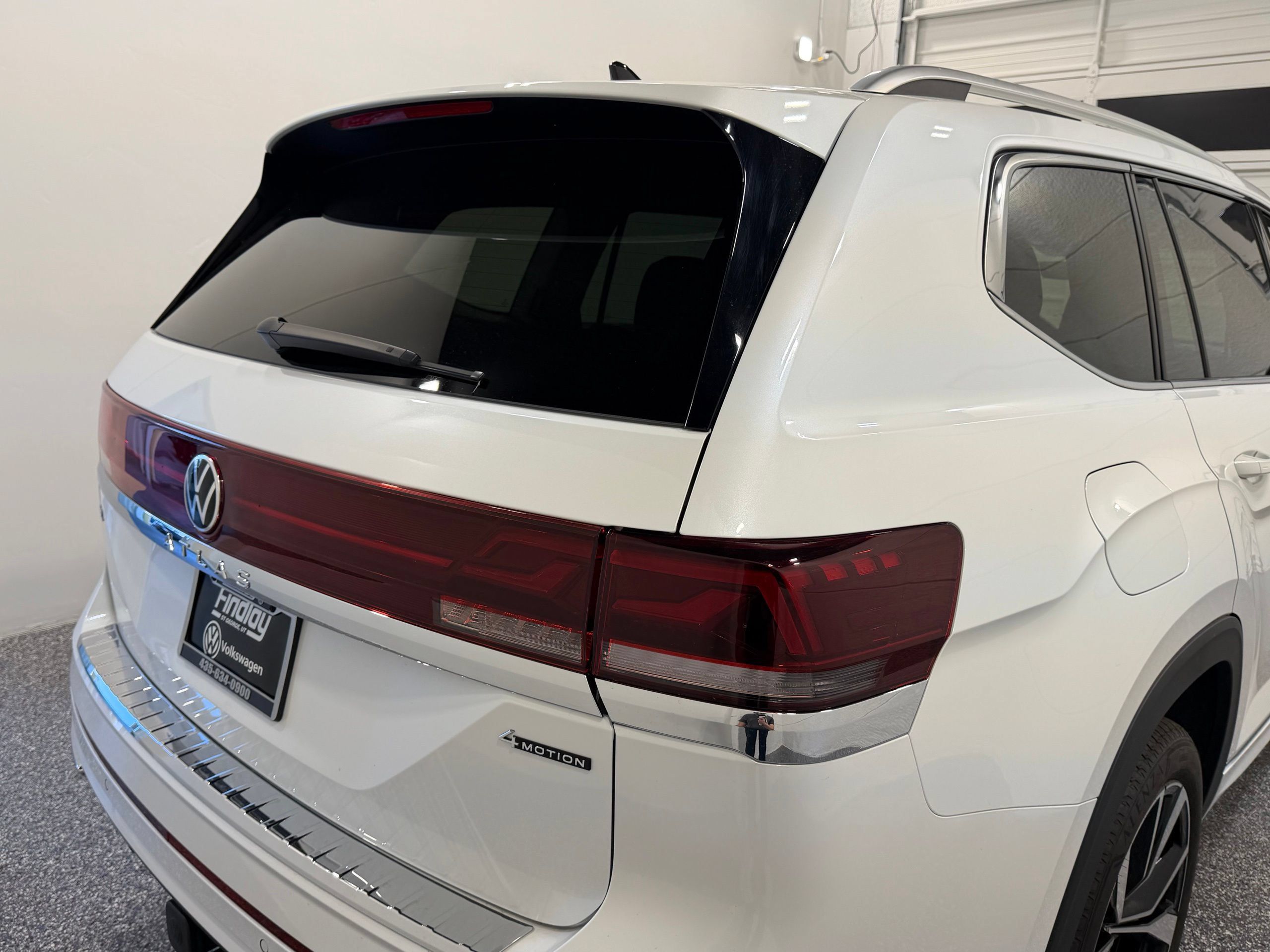 New 2025 Volkswagen Atlas SEL Premium R-Line AWD/4WD image 17