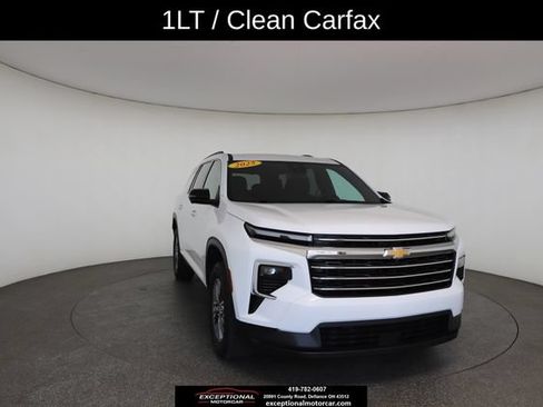 Used 2025 Chevrolet Traverse LT w/ Driver Confidence Package FWD image 29