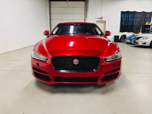 Used 2017 Jaguar XE Prestige AWD/4WD image 3