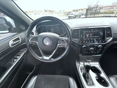 Used 2020 Jeep Grand Cherokee Altitude image 13