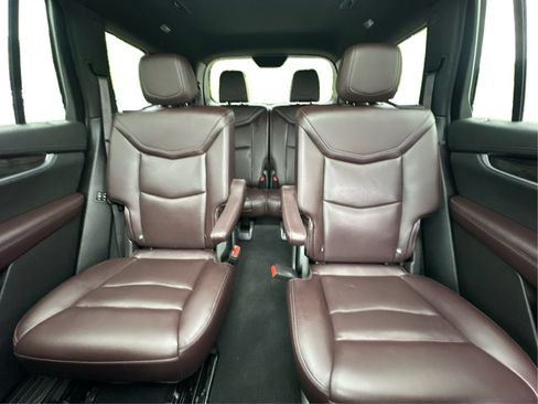 Certified 2023 Cadillac XT6 Premium Luxury AWD/4WD image 15