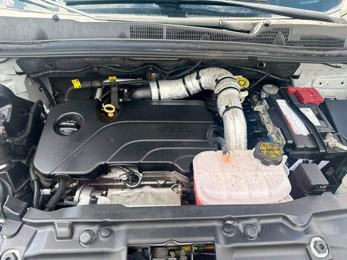 Used 2021 Buick Encore Preferred image 27