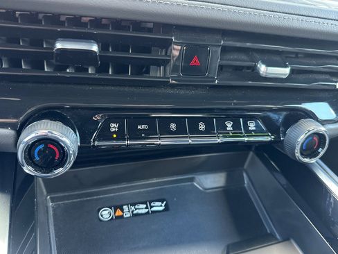 Certified 2025 Chevrolet Tahoe Z71 image 29