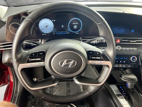 Used 2023 Hyundai Elantra SEL w/ Convenience Package FWD image 11