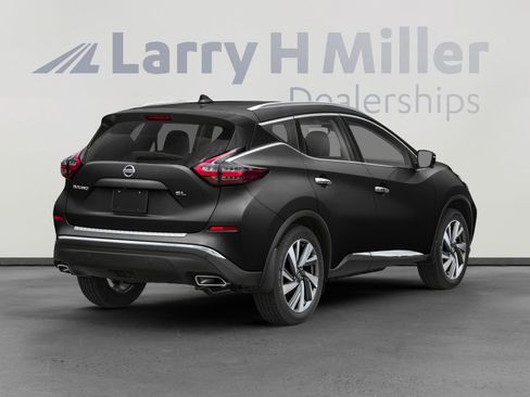 Used 2019 Nissan Murano Platinum w/ Cargo Package image 3