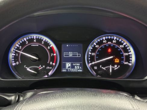 Used 2015 Toyota Highlander LE image 15