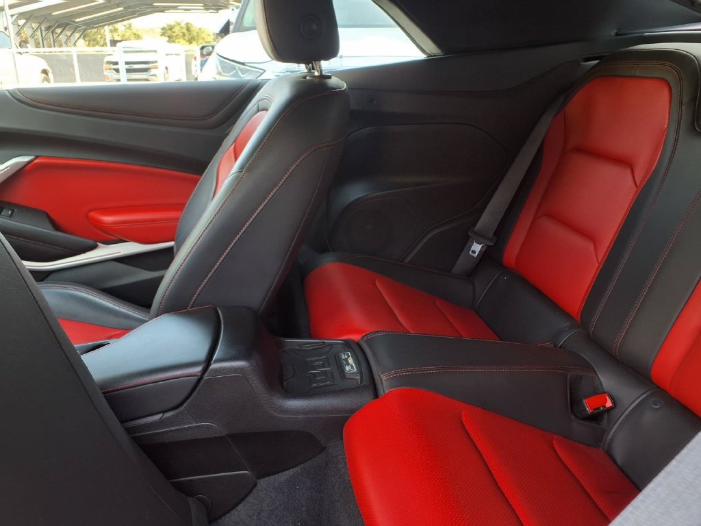 Used 2016 Chevrolet Camaro SS RWD image 24