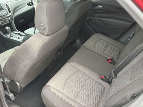 Used 2020 Chevrolet Equinox LT FWD image 32