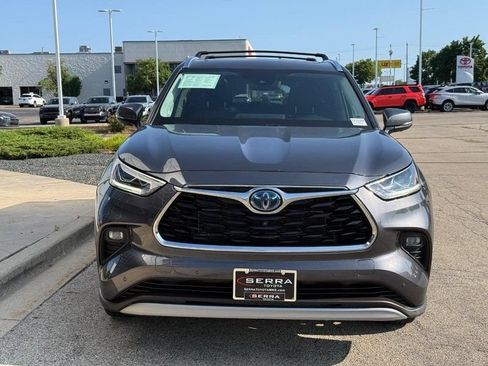 Used 2021 Toyota Highlander Platinum AWD/4WD image 8