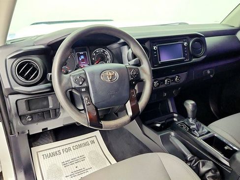 Used 2018 Toyota Tacoma SR RWD image 12