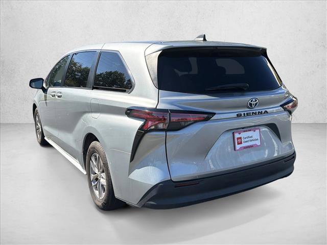Certified 2022 Toyota Sienna LE FWD image 8