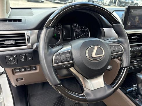 Used 2023 Lexus GX 460 Premium w/ Premium Package AWD/4WD image 14