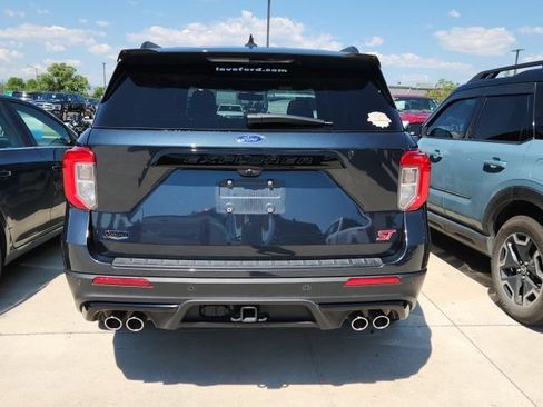 Used 2023 Ford Explorer ST w/ Equipment Group 401A AWD/4WD image 2