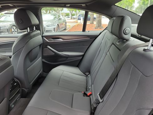 Used 2023 BMW 530i w/ Premium Package RWD image 14