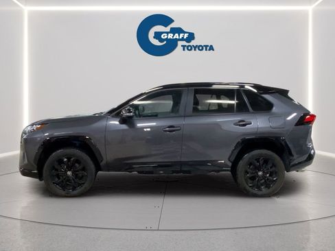 Used 2022 Toyota RAV4 XSE image 2