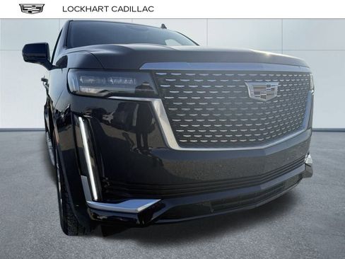 Used 2023 Cadillac Escalade ESV Premium Luxury image 8