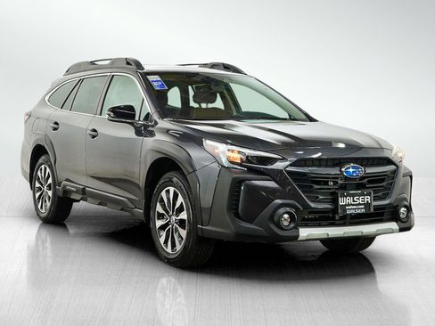 Used 2023 Subaru Outback Limited AWD/4WD image 7