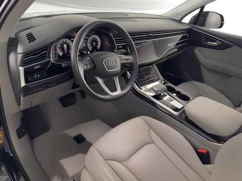Used 2023 Audi Q7 3.0T Prestige w/ Prestige Package image 4