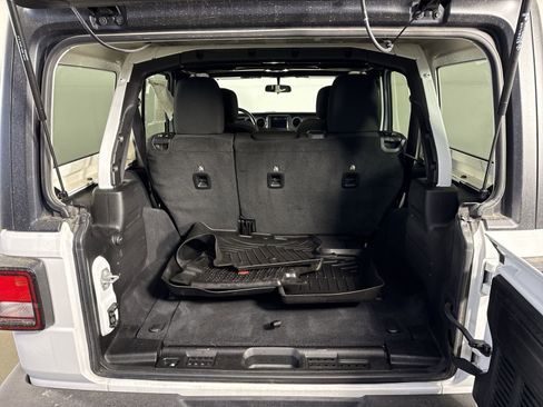 Used 2022 Jeep Wrangler Unlimited Sport S image 31