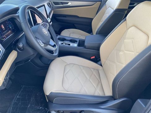 New 2026 Volkswagen Atlas Cross Sport SE image 16