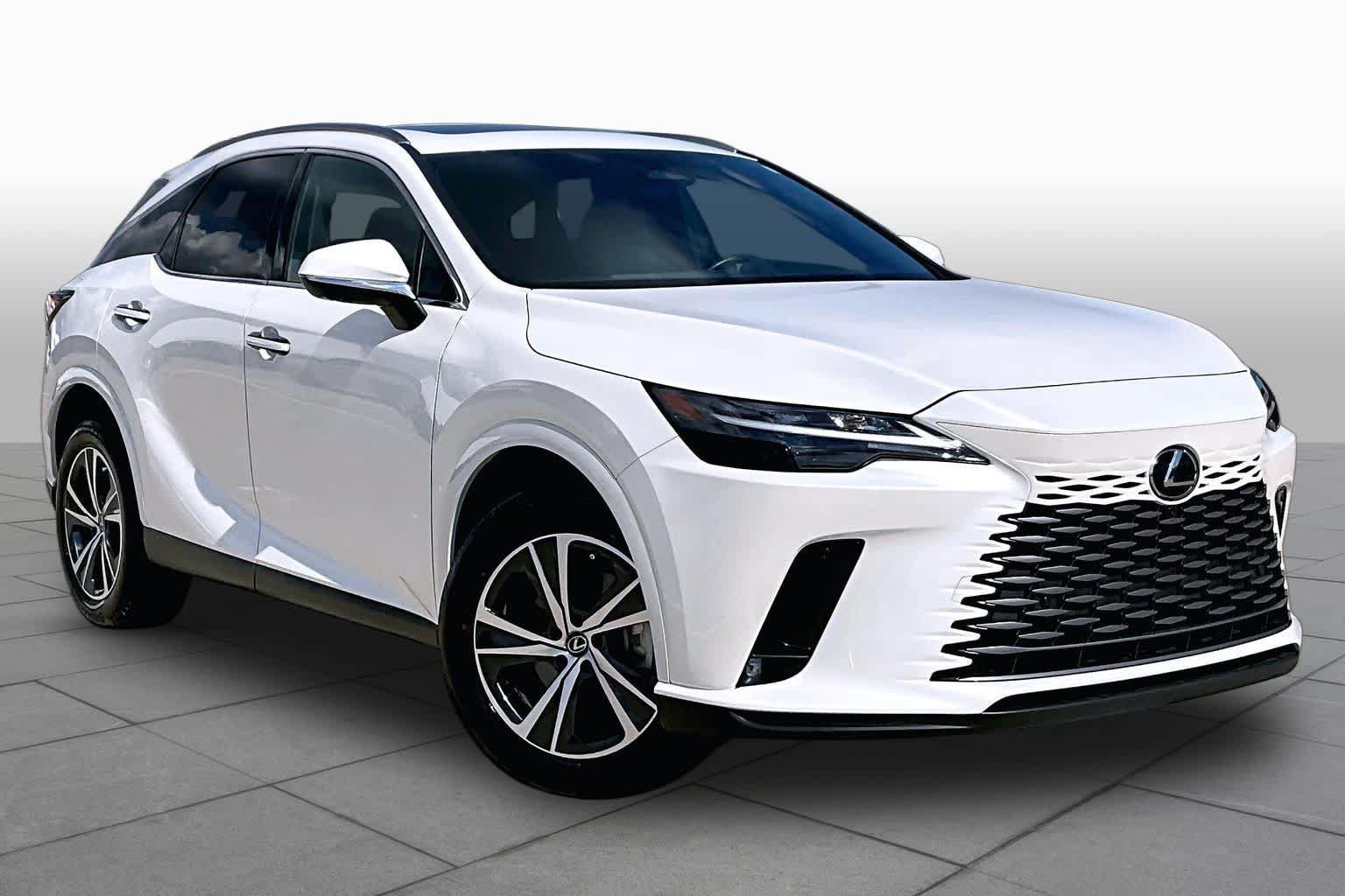 Used 2025 Lexus RX 350 Premium w/ Accessory Package (Z1) FWD image 3