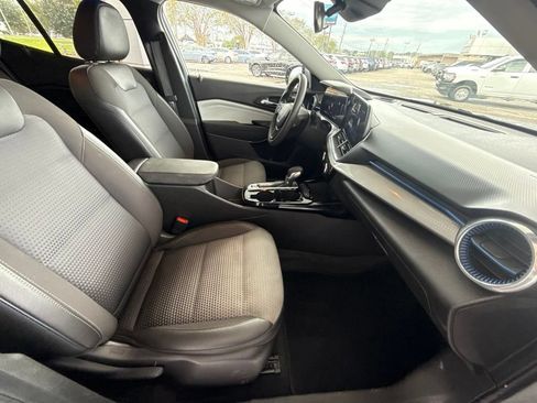 Used 2024 Chevrolet Trax LT FWD image 29
