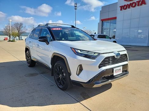 Used 2024 Toyota RAV4 XSE w/ Weather Package AWD/4WD image 1
