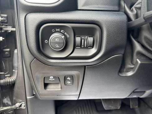 Used 2020 RAM 1500 Laramie w/ Sport Appearance Package AWD/4WD image 31