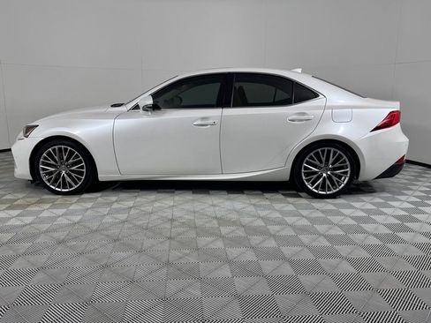 Used 2018 Lexus IS 300 AWD w/ Comfort Package image 8