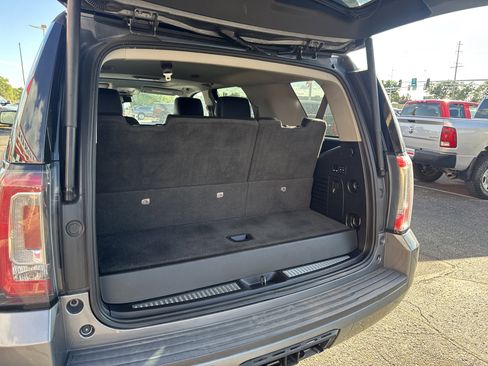 Used 2019 GMC Yukon SLT image 32