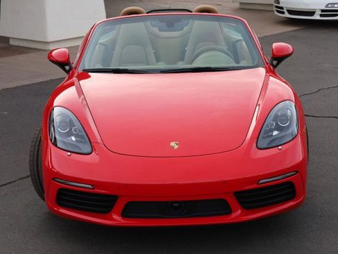 Used 2017 Porsche 718 Boxster RWD image 8