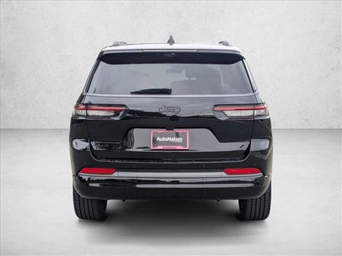 New 2026 Jeep Grand Cherokee L Limited image 8