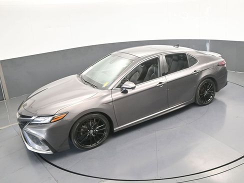 Used 2021 Toyota Camry XSE image 45