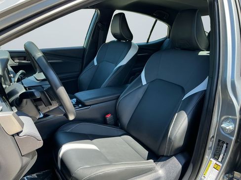 Certified 2025 Toyota Camry SE w/ Convenience Package AWD/4WD image 11