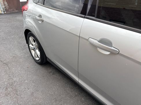 Used 2014 Ford Focus SE w/ SE Winter Package image 15