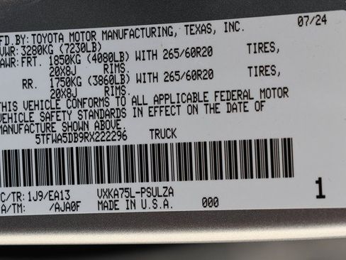 Used 2024 Toyota Tundra Limited AWD/4WD image 34