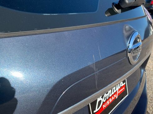 Used 2015 Nissan Rogue S image 9