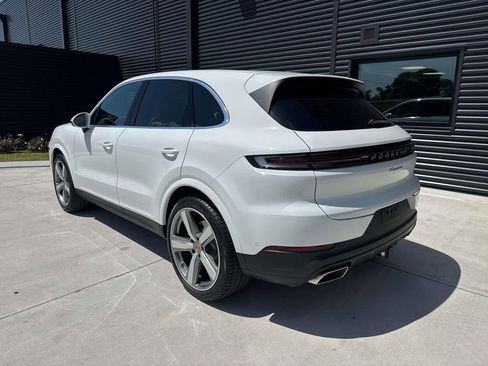 New 2026 Porsche Cayenne AWD/4WD image 3