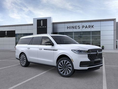 New 2025 Lincoln Navigator L Black Label image 7