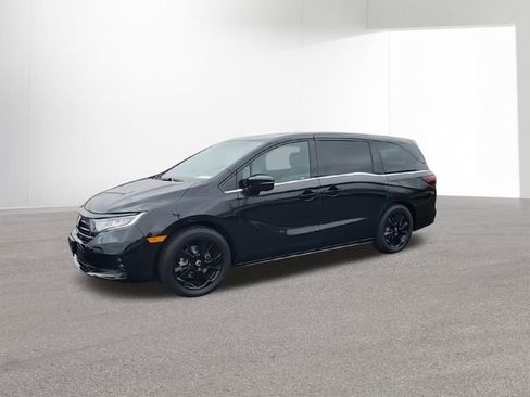 Used 2023 Honda Odyssey Sport image 4