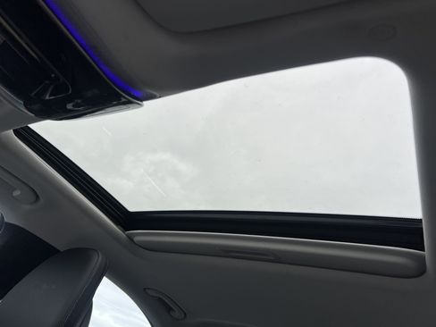 Used 2025 Mercedes-Benz C 300 4MATIC Sedan image 28