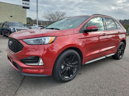 Used 2020 Ford Edge ST-Line w/ Cold Weather Package image 22