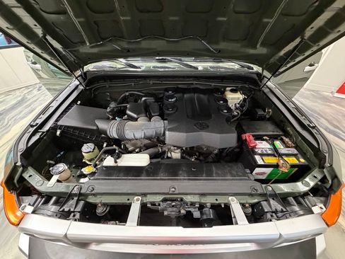 Used 2012 Toyota FJ Cruiser 4WD w/ Upgrade Pkg image 55