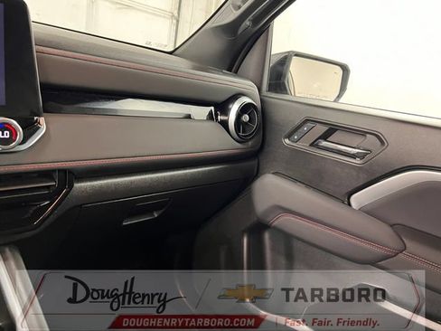 Used 2024 Chevrolet Colorado Z71 w/ Z71 Convenience Package 2 AWD/4WD image 43