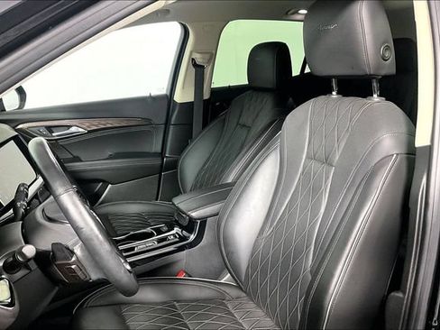 Used 2023 Buick Envision Avenir AWD/4WD image 25