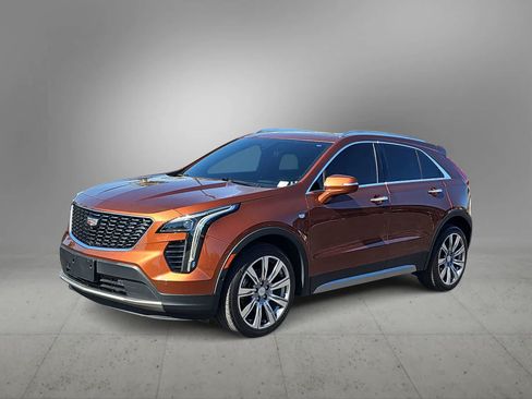 Used 2019 Cadillac XT4 Premium Luxury w/ Technology Package AWD/4WD image 4
