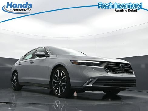 Used 2024 Honda Accord Touring image 27