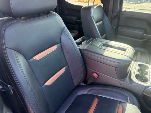 Used 2021 GMC Sierra 1500 AT4 w/ AT4 Preferred Package AWD/4WD image 16