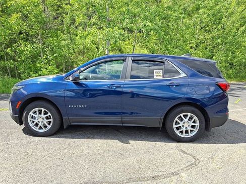 Used 2023 Chevrolet Equinox LT AWD/4WD image 2